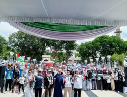 Peringati Satu Tahun Genosida, Ratusan Masyarakat Palembang Gelar aksi bela Palestina di Monpera Palembang